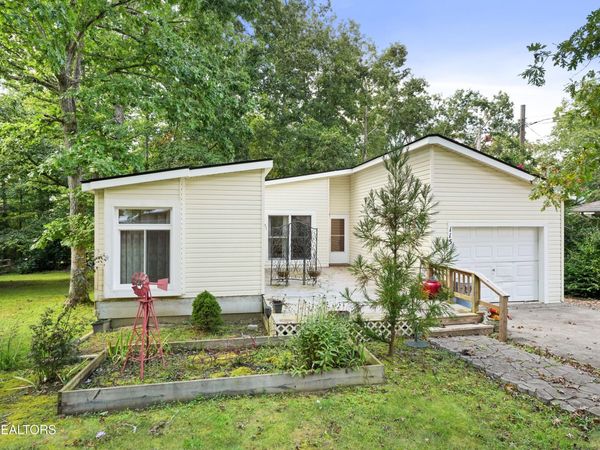 115 Lakeshire Drive, Crossville, TN 38558