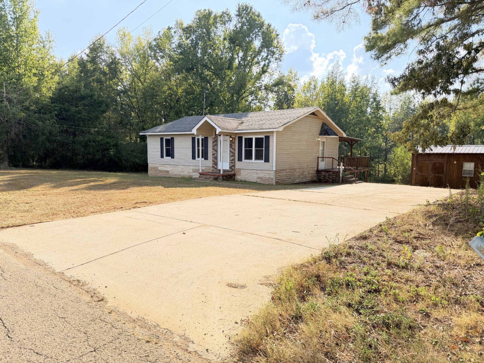 155 Dickson Rd , Sardis, TN 38371 Main Photo