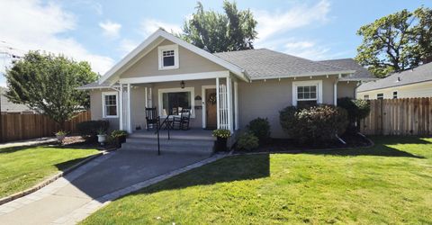 740 W Plumb Lane, Reno, NV 89509 Photo