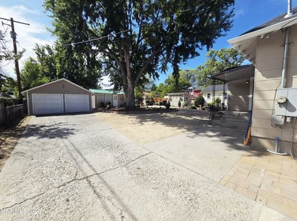 740 W Plumb Lane, Reno, NV 89509 Photo