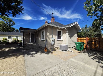 740 W Plumb Lane, Reno, NV 89509 Photo