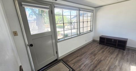 740 W Plumb Lane, Reno, NV 89509 Photo