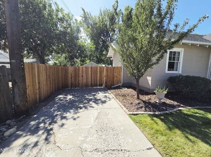 740 W Plumb Lane, Reno, NV 89509 Photo