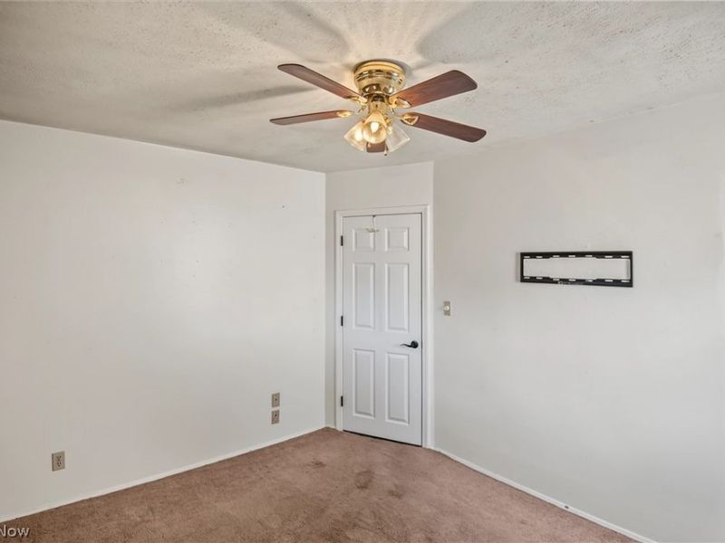 162 N Beverly Avenue , Youngstown, OH 44515 Photo 14
