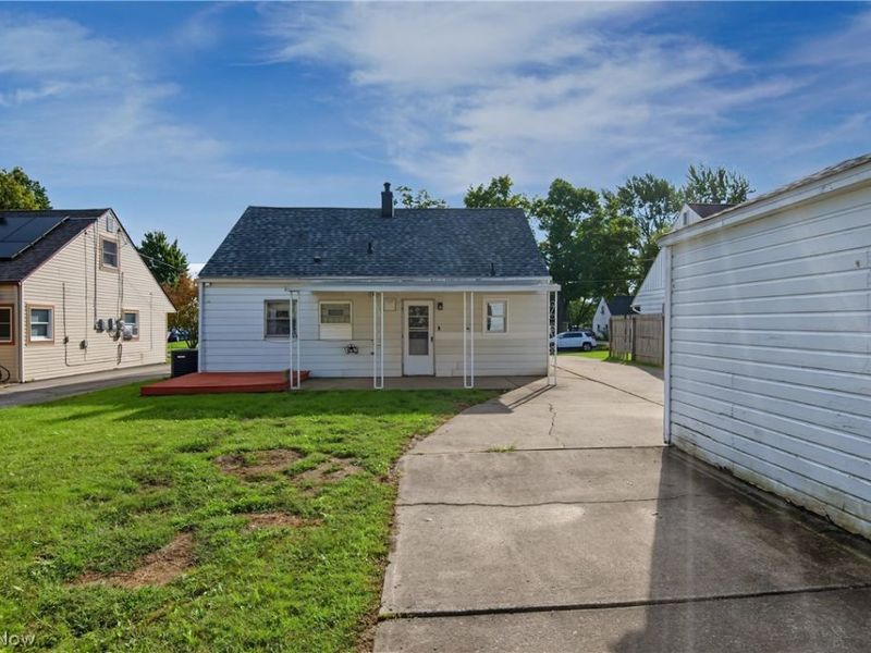 162 N Beverly Avenue , Youngstown, OH 44515 Photo 26