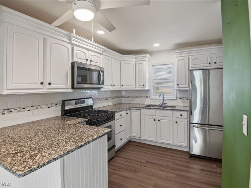 162 N Beverly Avenue , Youngstown, OH 44515 Photo 7