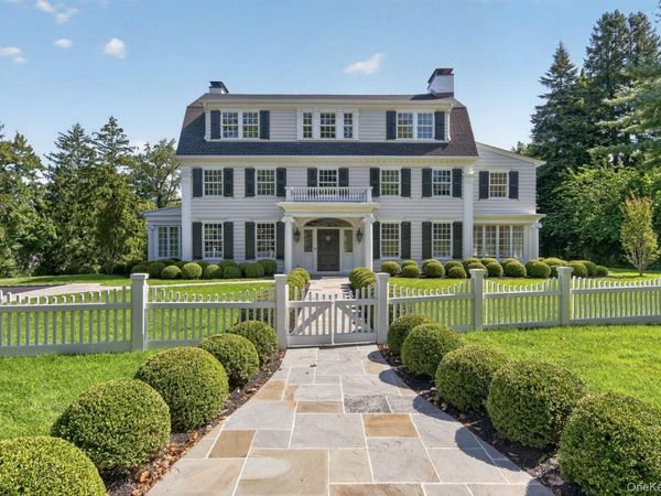 30 Brookside Drive, Manhasset, NY 11030