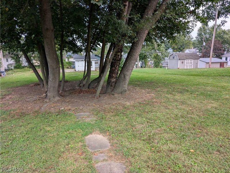 1221 Gomber Avenue, Cambridge, OH 43725 Photo 4