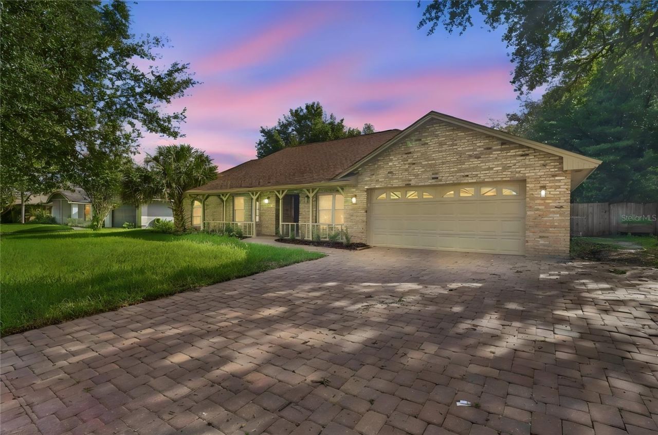 4425 Winderwood Circle, Orlando, FL 32835 Main Photo