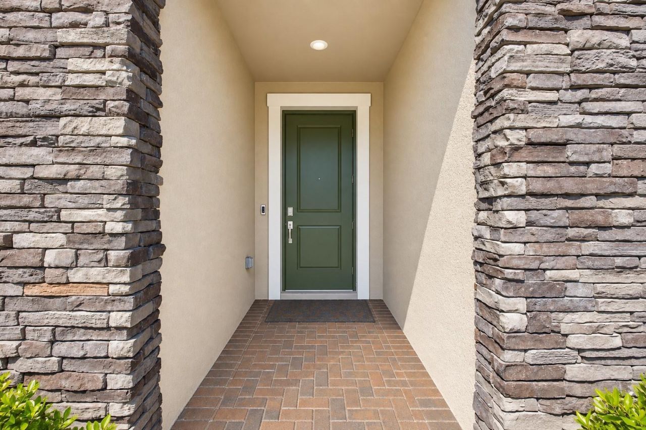 18342 Serene Lake Loop, Lutz, FL 33548 Photo