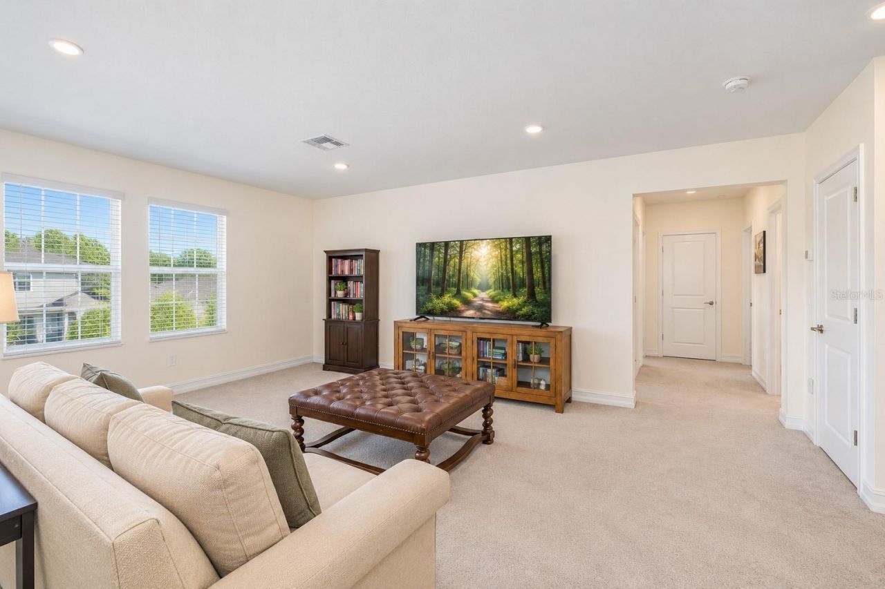 18342 Serene Lake Loop, Lutz, FL 33548 Photo