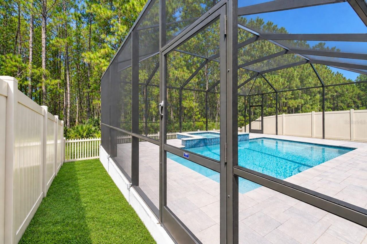 18342 Serene Lake Loop, Lutz, FL 33548 Photo