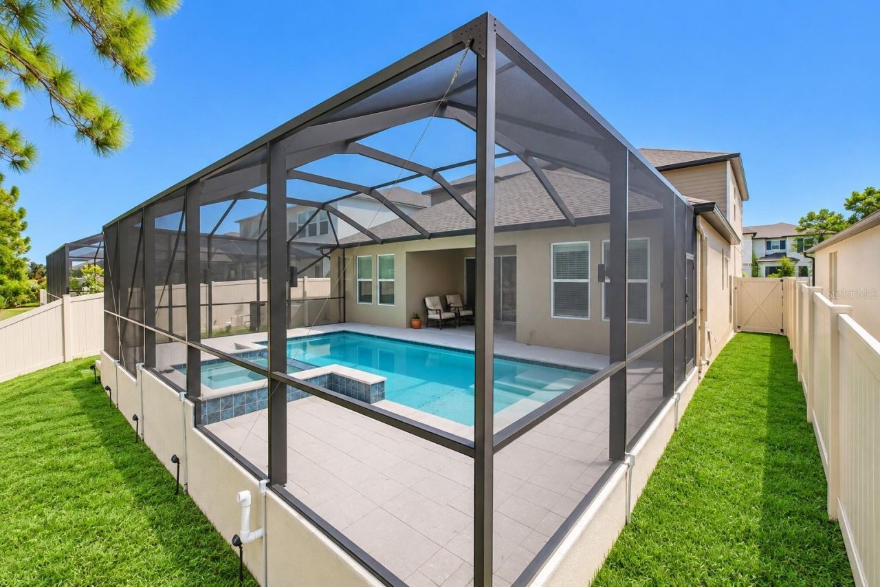 18342 Serene Lake Loop, Lutz, FL 33548 Photo
