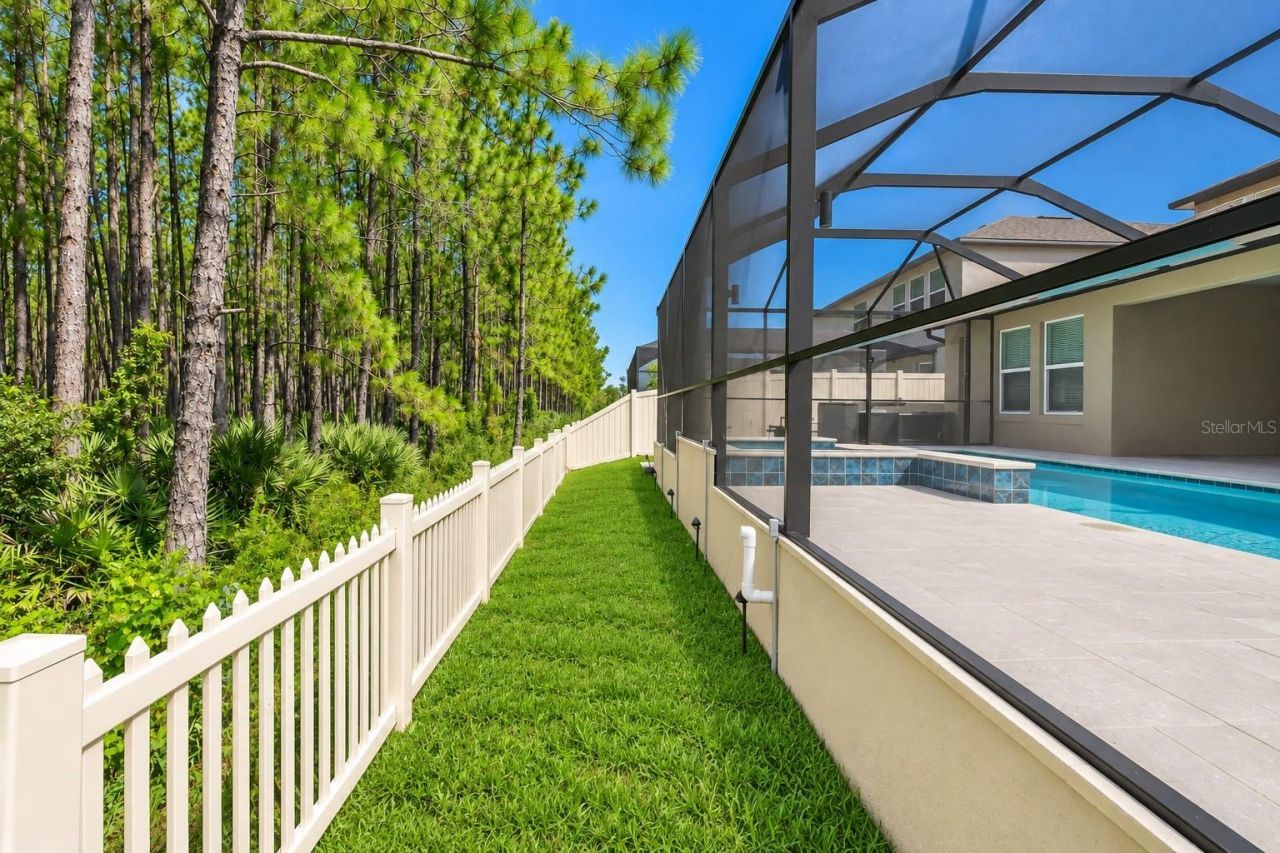 18342 Serene Lake Loop, Lutz, FL 33548 Photo
