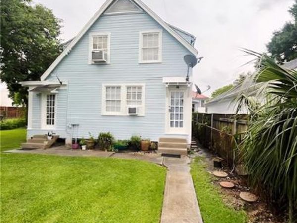 130 S HENNESSEY Street , Unit 2, New Orleans, LA 70119