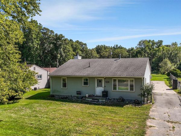 38727 Wade Road, Romulus, Mi 48174
