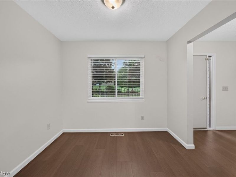 19029 Hunters Pointe Drive, Strongsville, OH 44136 Photo 10
