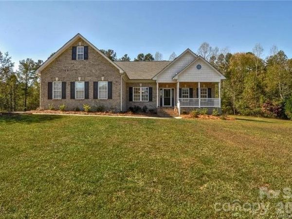 7672 Maple Bluff Lane , Concord, NC 28025