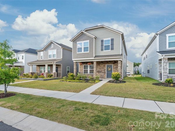 613 Cedar Knoll Circle , Pineville, NC 28134