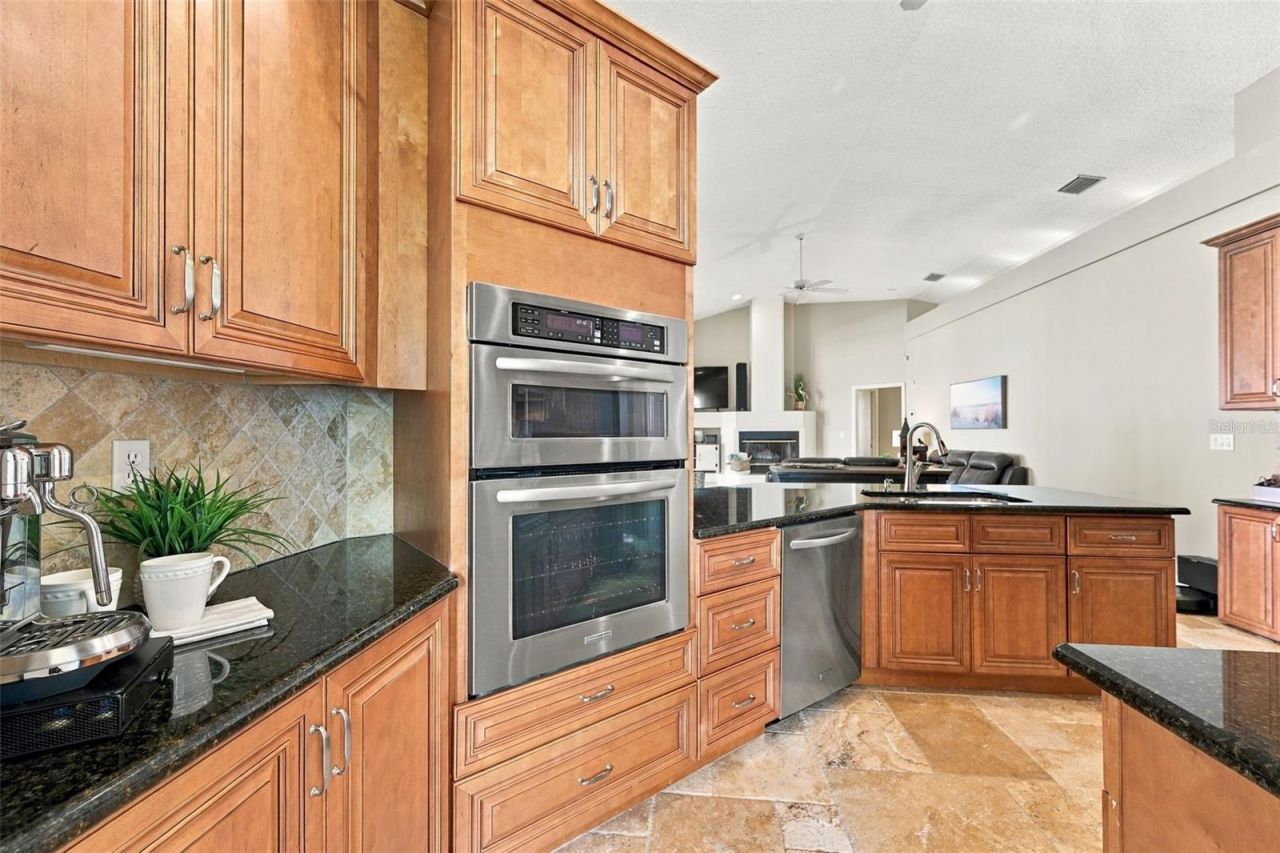 2966 Hillcreek Circle S, Clearwater, FL 33759 Photo