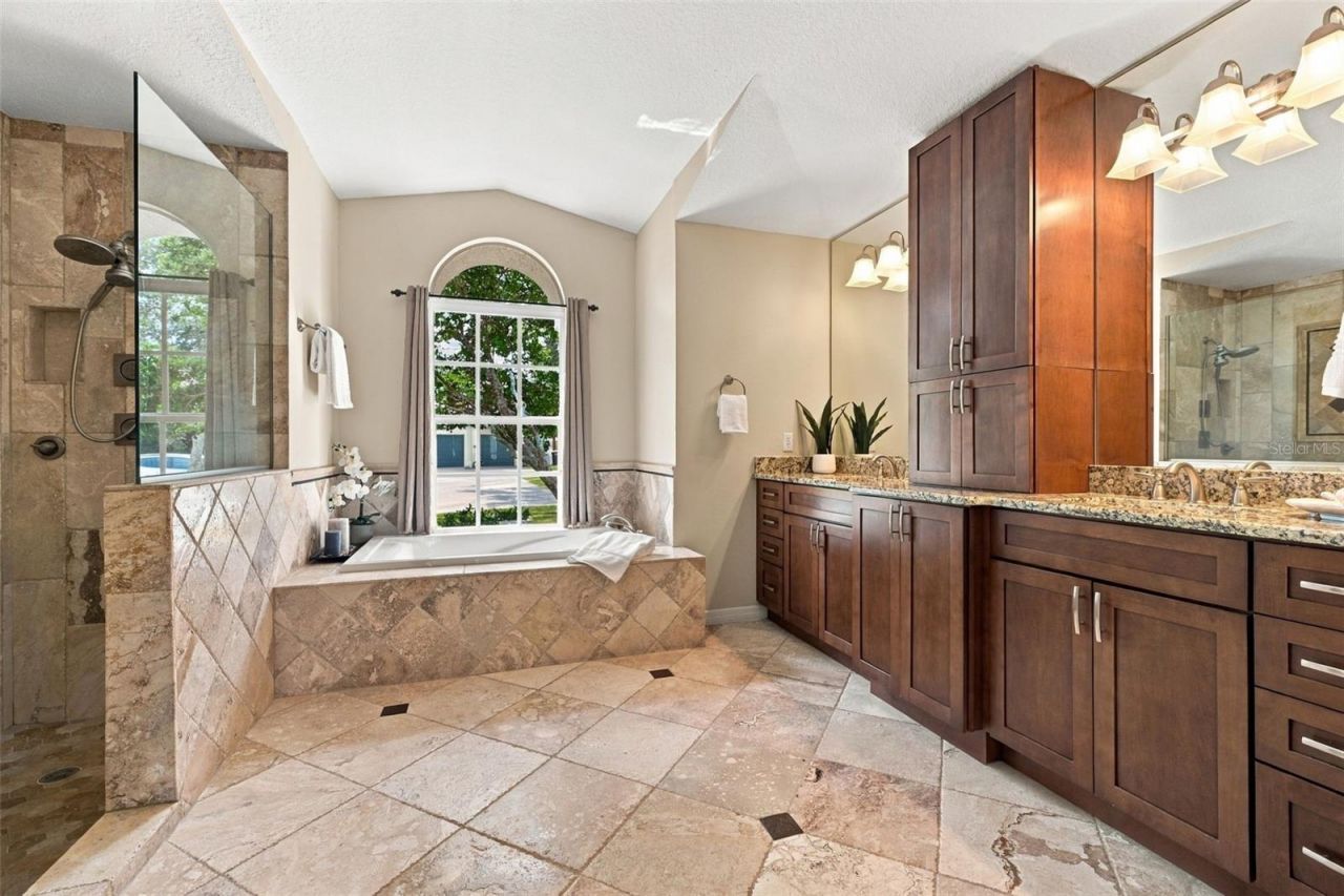2966 Hillcreek Circle S, Clearwater, FL 33759 Photo