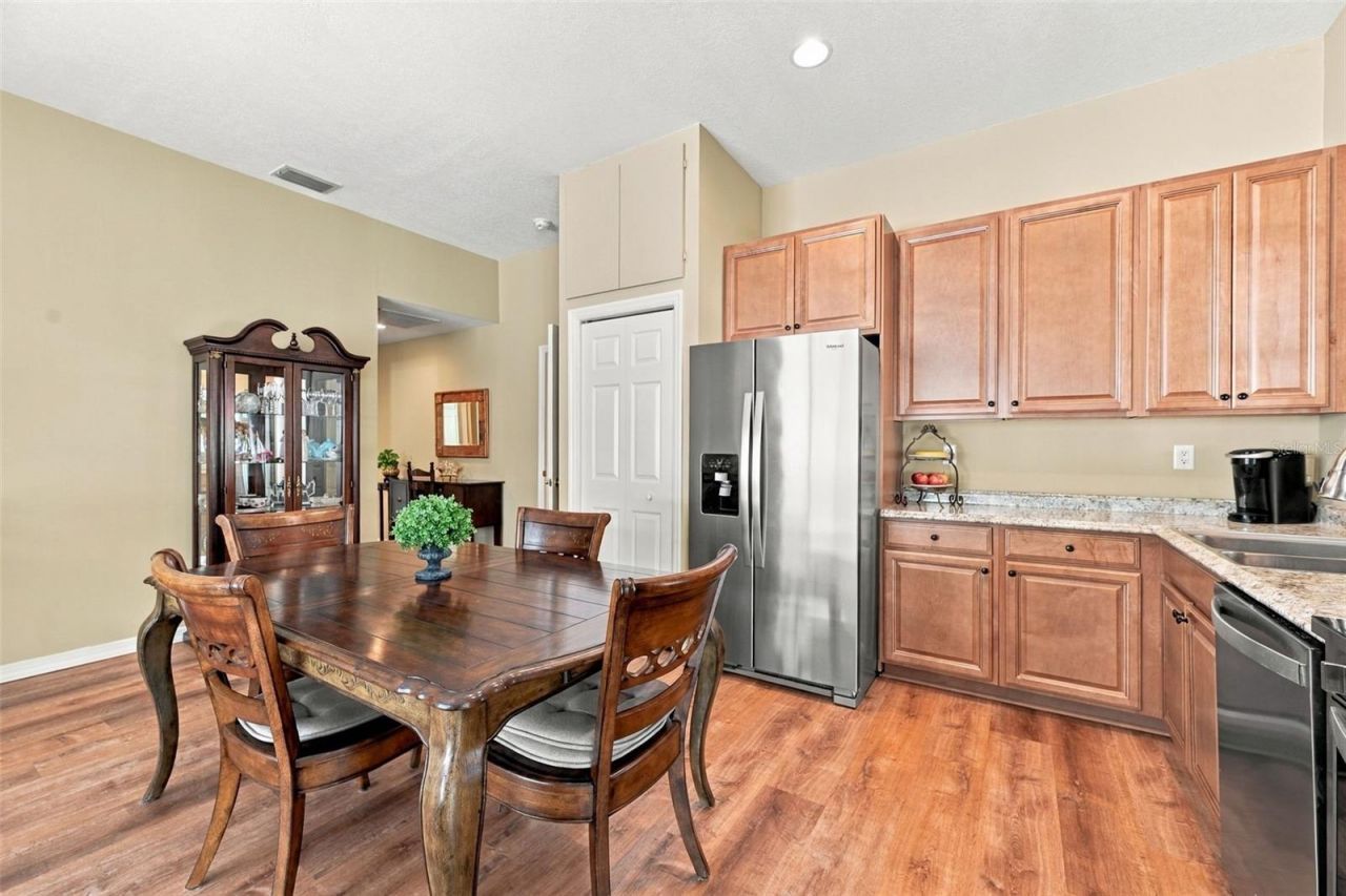 2966 Hillcreek Circle S, Clearwater, FL 33759 Photo