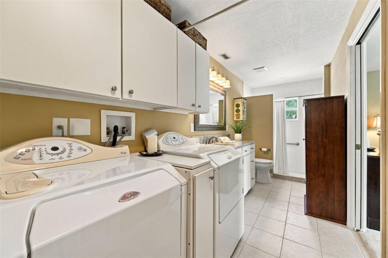 2966 Hillcreek Circle S, Clearwater, FL 33759 Photo