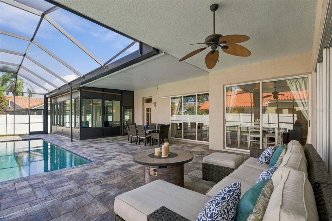 2966 Hillcreek Circle S, Clearwater, FL 33759 Photo