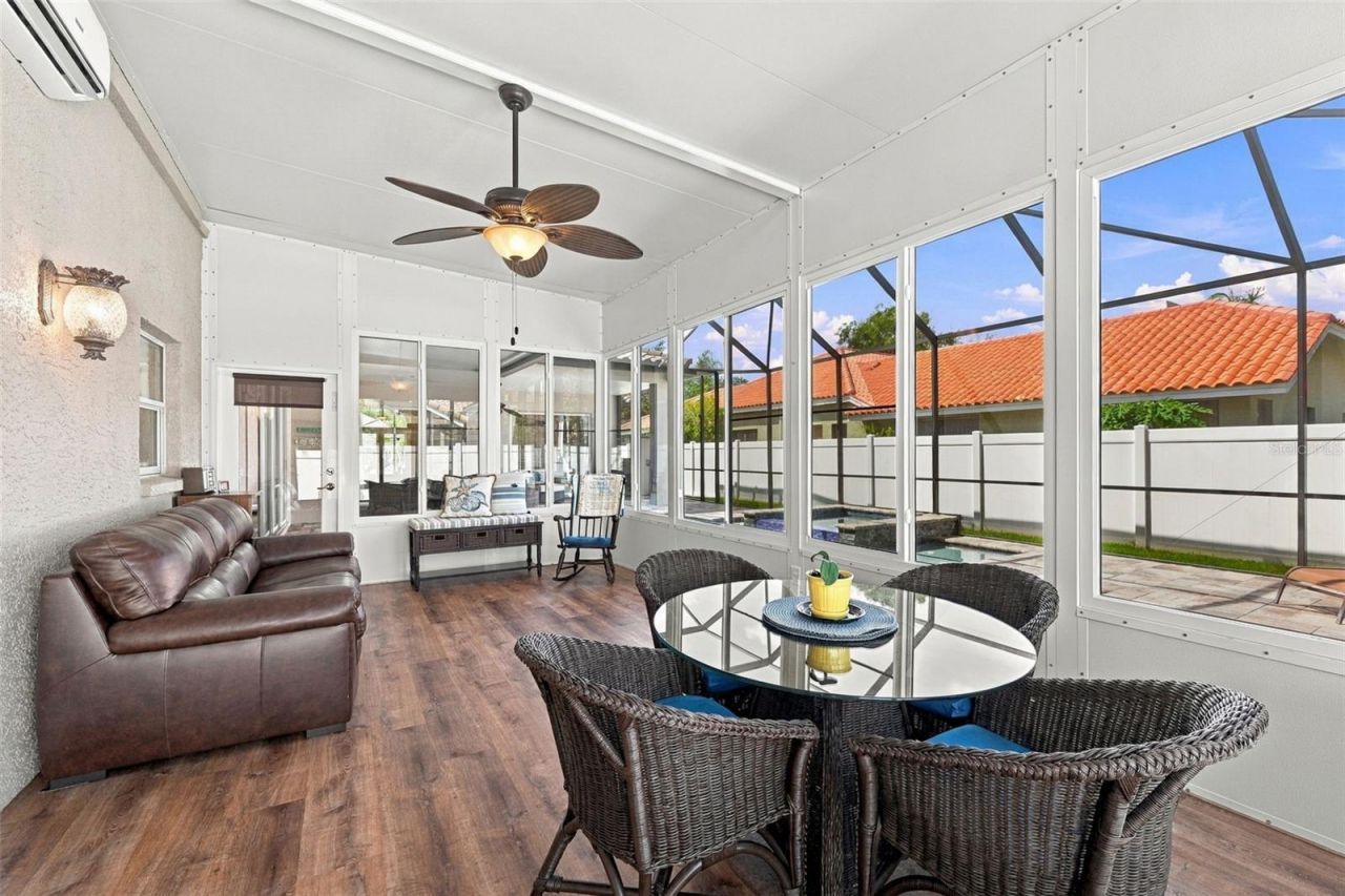 2966 Hillcreek Circle S, Clearwater, FL 33759 Photo