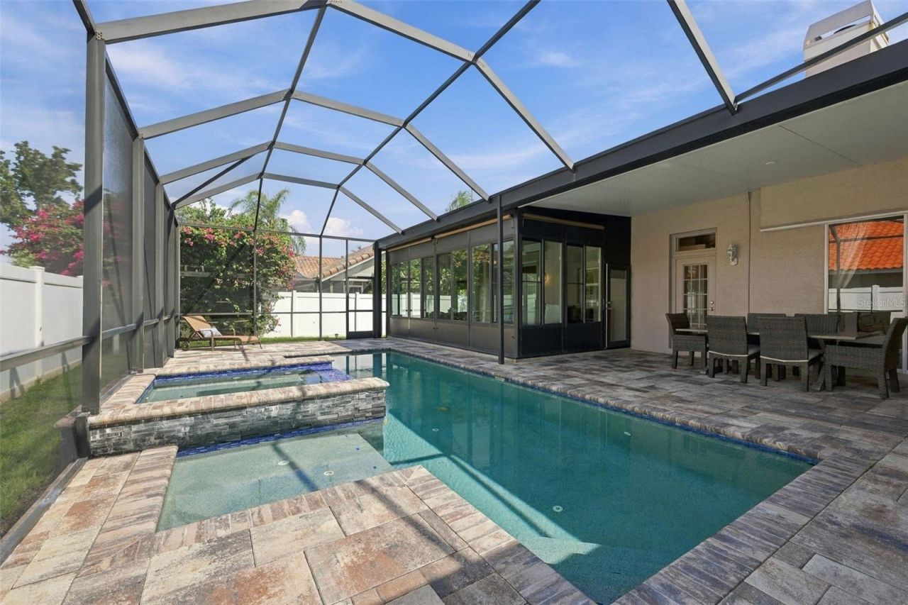 2966 Hillcreek Circle S, Clearwater, FL 33759 Photo