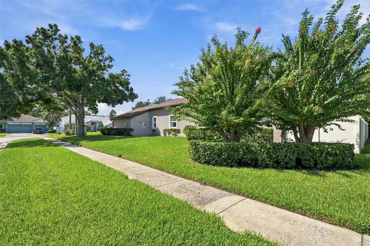 2966 Hillcreek Circle S, Clearwater, FL 33759 Photo