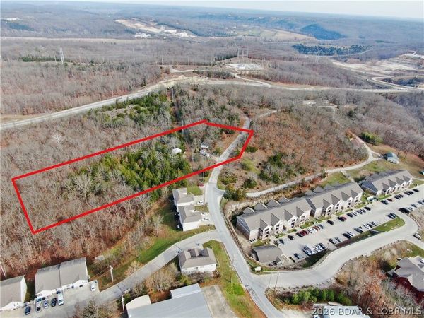 153 S Fish Haven Road , Lake Ozark, MO 65049
