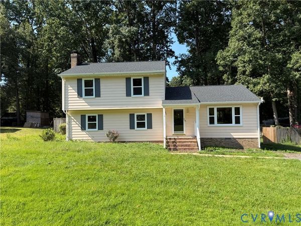 3916 Bronholly Road , North Chesterfield, VA 23832
