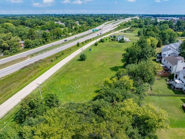 4437-4495 W Kennedy Drive , Gurnee, IL 60031