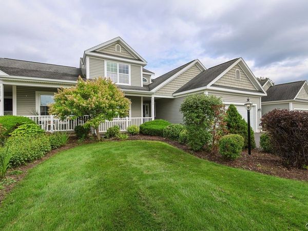 3727 Pegasus Circle, Syracuse, NY 13209