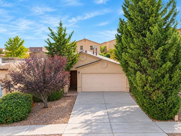 8211 Wolverine Drive NW, Albuquerque, NM 87120