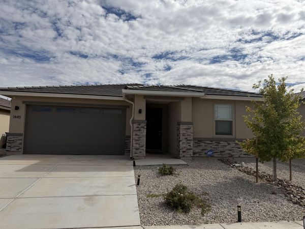 1445 Valle De Colores Street NW, Los Lunas, NM 87031
