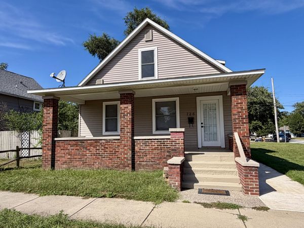 726 Belden Street , Michigan City, IN 46360