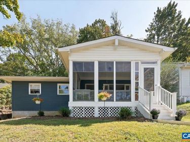 425 ALBEMARLE AVE , Staunton, VA 24401