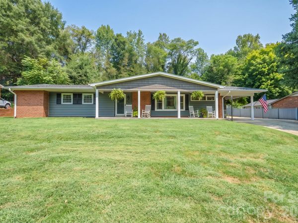 115 Eastwood Park Drive SE, Lenoir, NC 28645