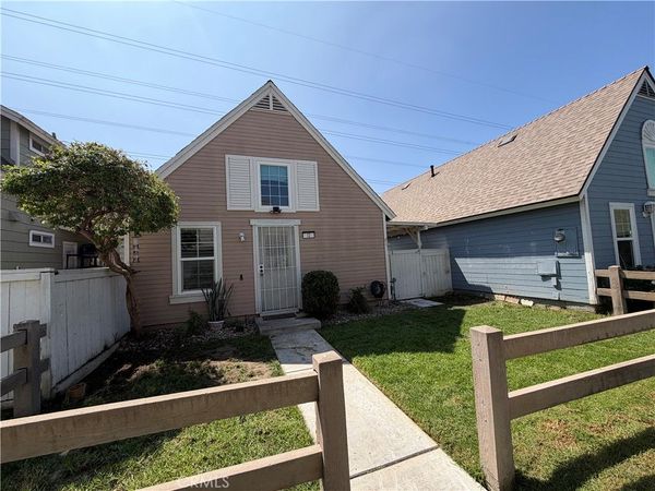 14515 Woodland, Unit 13, Fontana, CA 92337