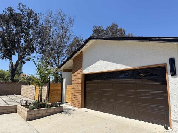1343 Blue Falls Dr, Chula Vista, CA 91910