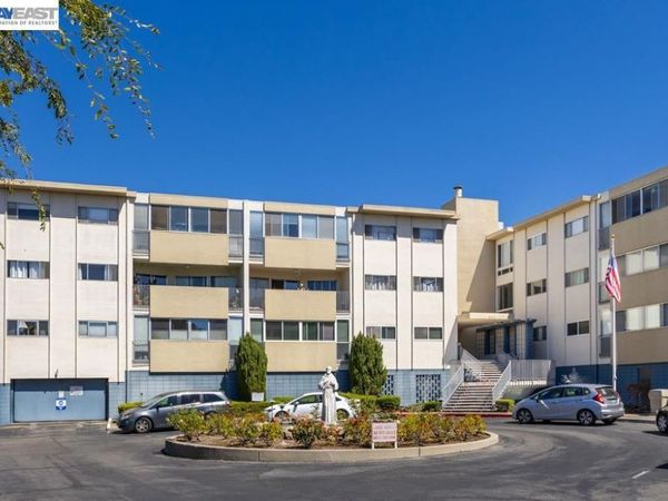2137 Otis Dr, Unit 204, Alameda, CA 94501