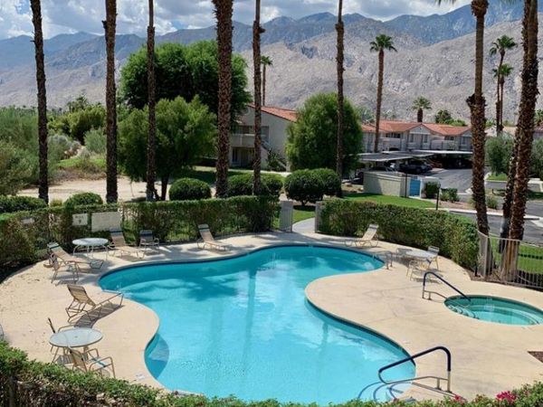 2001 E Camino Parocela, Unit I60, Palm Springs, CA 92264
