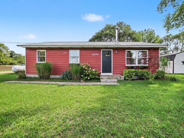 5494 S 168th Avenue, Hesperia, MI 49421