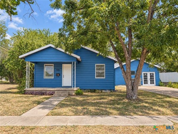 709 W Avenue D , Killeen, TX 76541