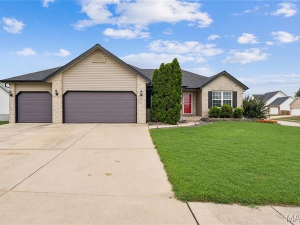 6700 Crossington Lane, Maryville, IL 62062