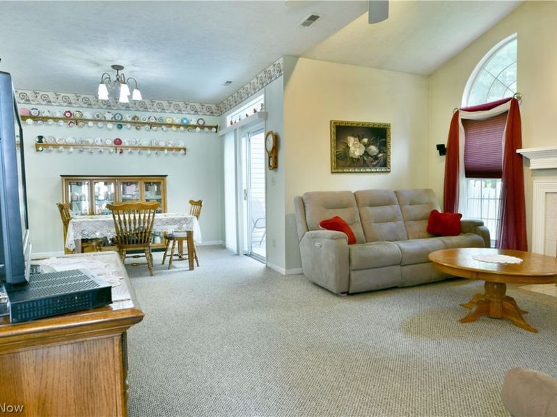 38 Woodland Chase Boulevard, Niles, OH 44446 Photo 12