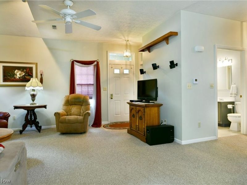 38 Woodland Chase Boulevard, Niles, OH 44446 Photo 15