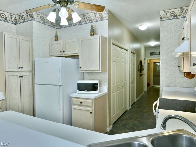 38 Woodland Chase Boulevard, Niles, OH 44446 Photo 19